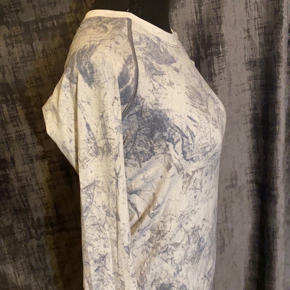 NEW LULULEMON SWIFTLY TECH TIE DYE LONGSLEEVE💙 - Picture 2 of 14